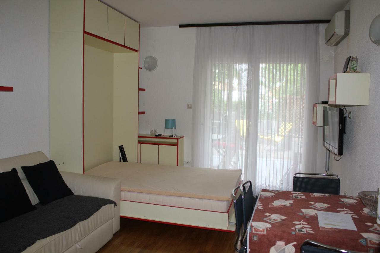 Ferienwohnung Apartmajsko Naselje Zusterna Koper Exterior foto